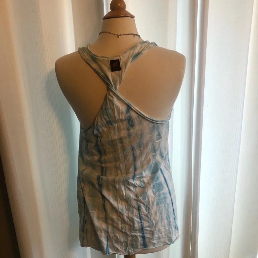 Sublime ‘Lovin’ is what I got’ twist back tank top size Medium. - Picture 2 of 2